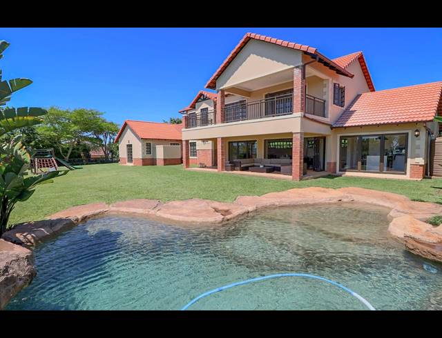 5 BEDROOM HOUSE SOLD IN CLIFTON HILL ESTATE